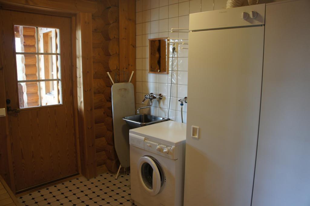 Holiday home Lomalehto Ahvionniemi